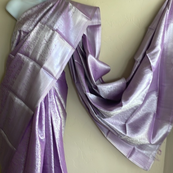 Saree - Picture 2 of 11